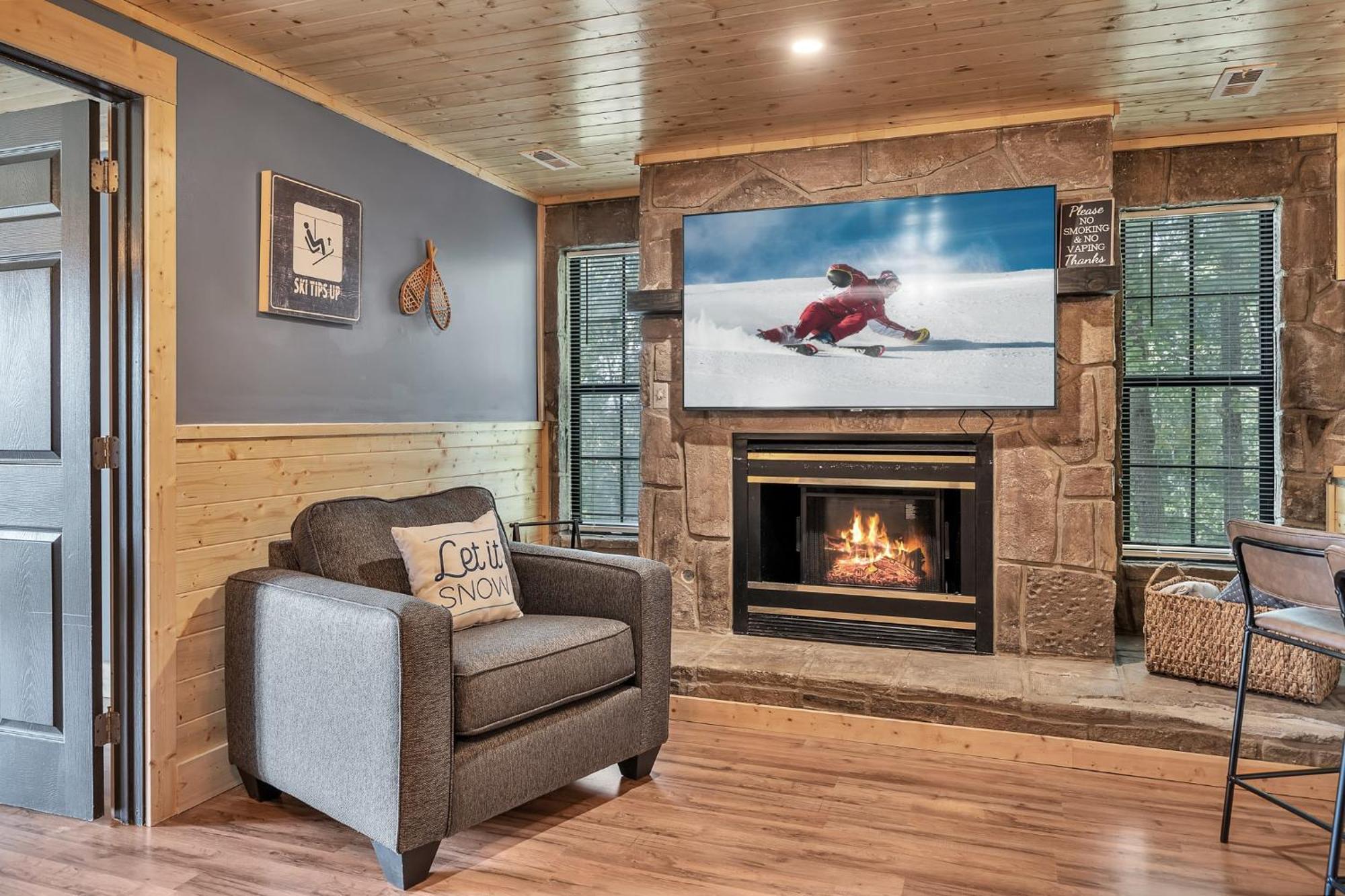 Апартаменты Mountain Views At Dolly'S Castle Unit 2 Севьервилл Экстерьер фото